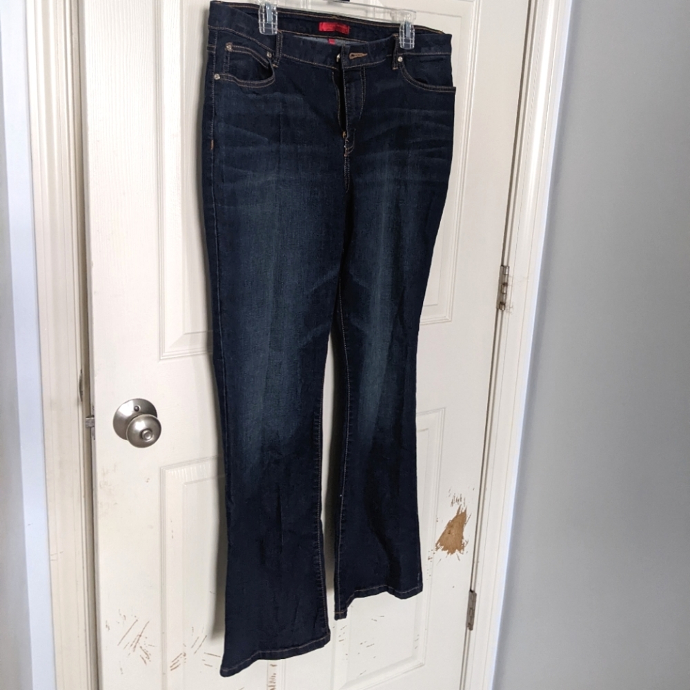 JLO Curvy Bootcut Jeans 18